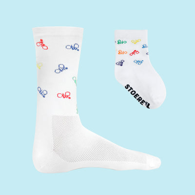Kraamcadeau wielrenner - Matchetende fietssokken met babysokken - Biker print